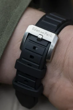 Black French Flair divers’ automatic sport watch