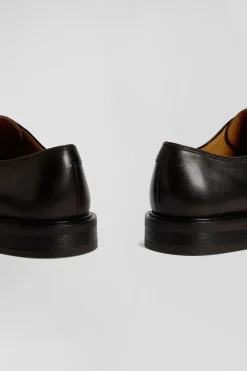 Brown leather lace-up Derbies