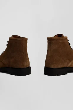 Chunky sole brown leather boots