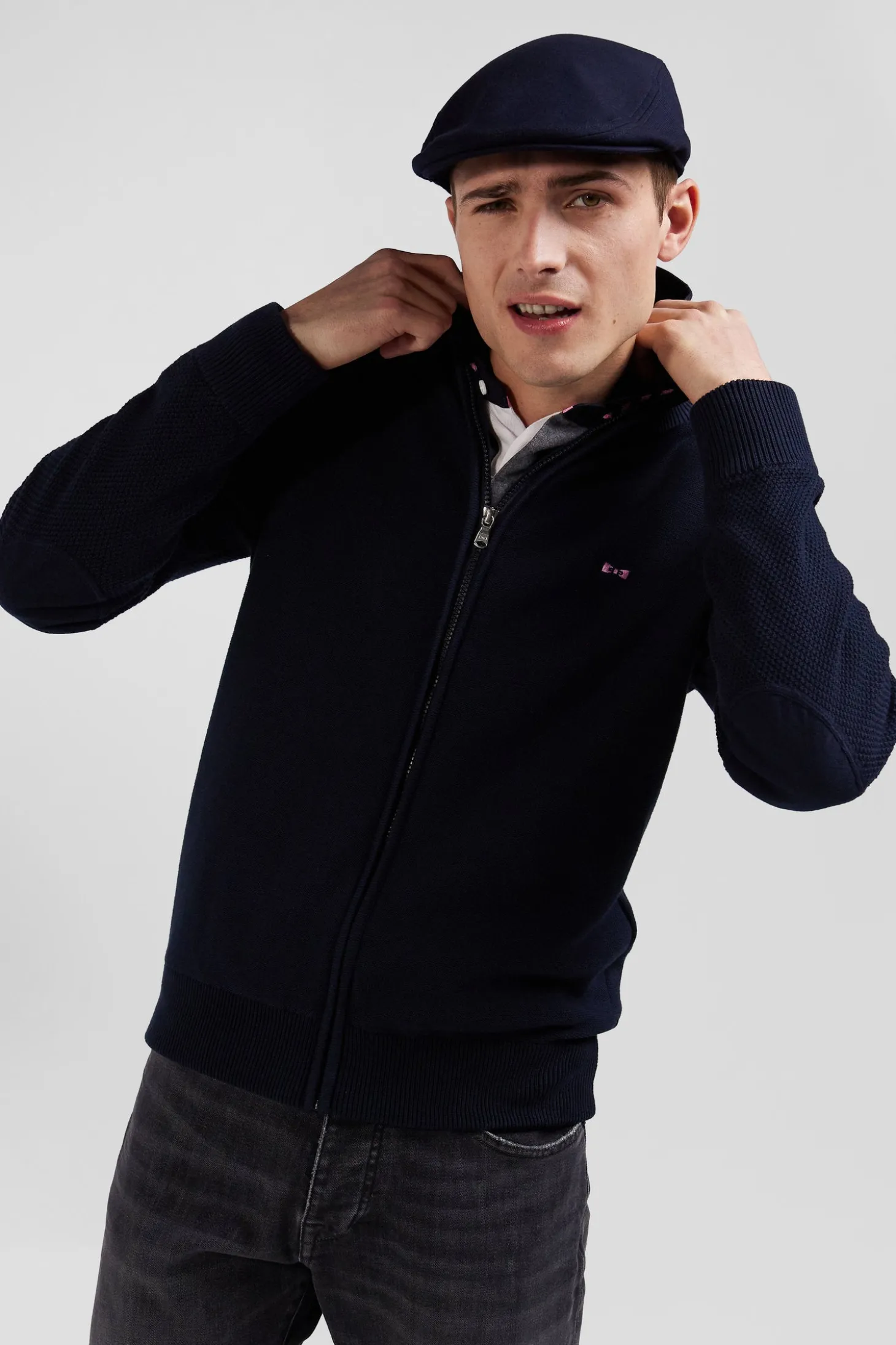 Cotton cardigan with navy blue back embroidery