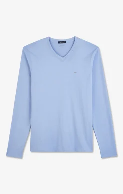 Long sleeved blue V neck t-shirt