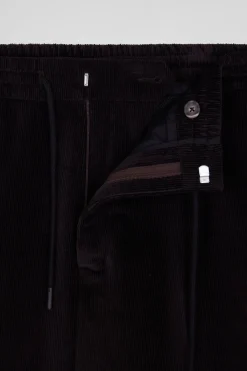 Modern brown elastic waist corduroy trousers