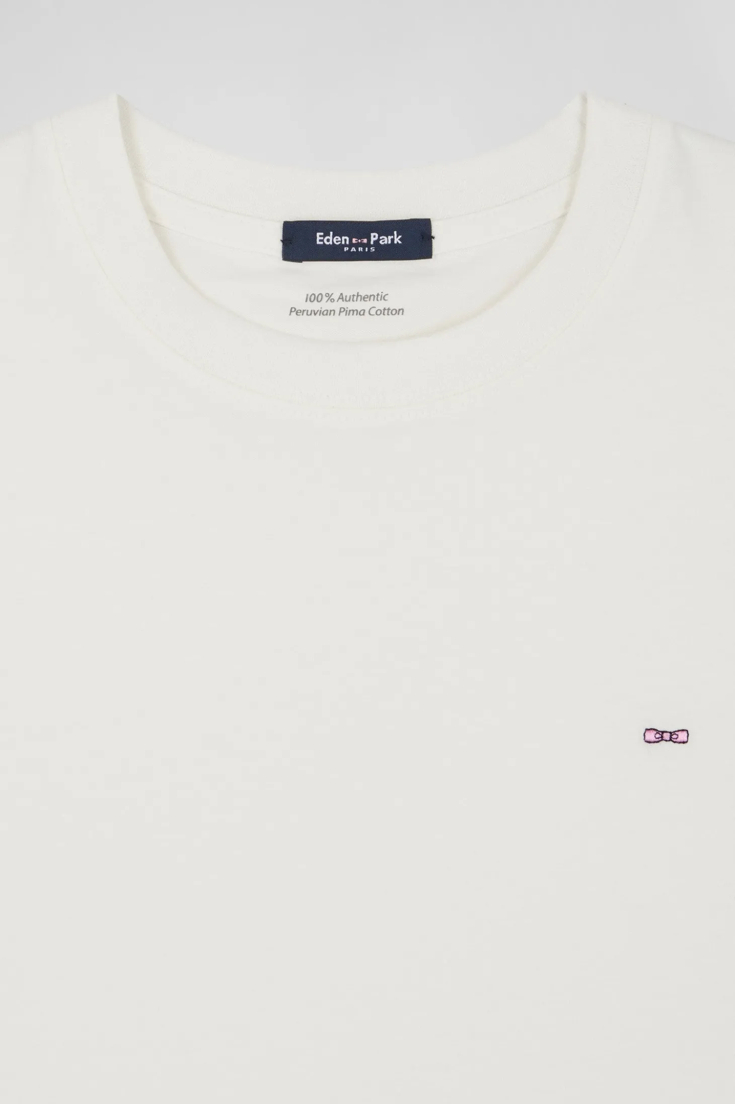 Modern ecru cotton short-sleeved T-shirt