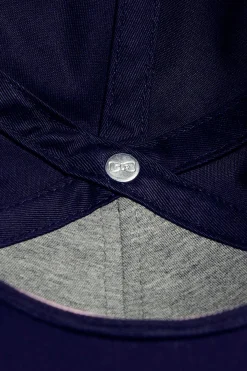 Navy blue cotton cap with branded visor