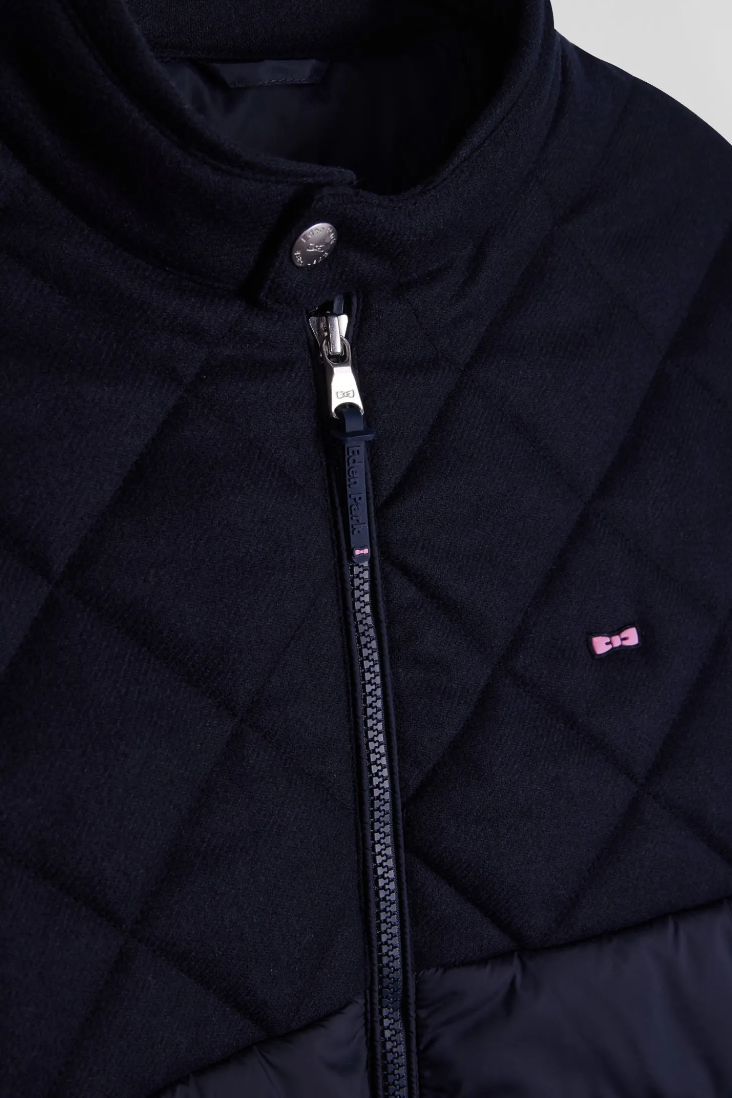 Navy blue long-sleeved double quilted high collar down jacket