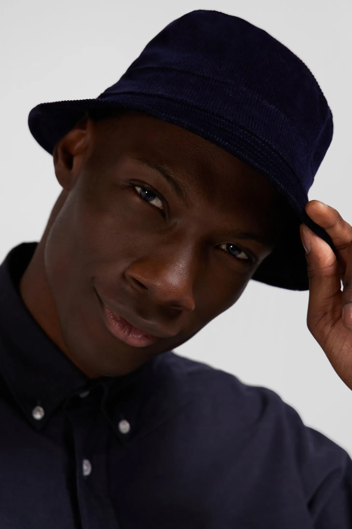 Navy blue stretch cotton bucket hat
