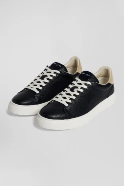Navy low-top leather sneakers