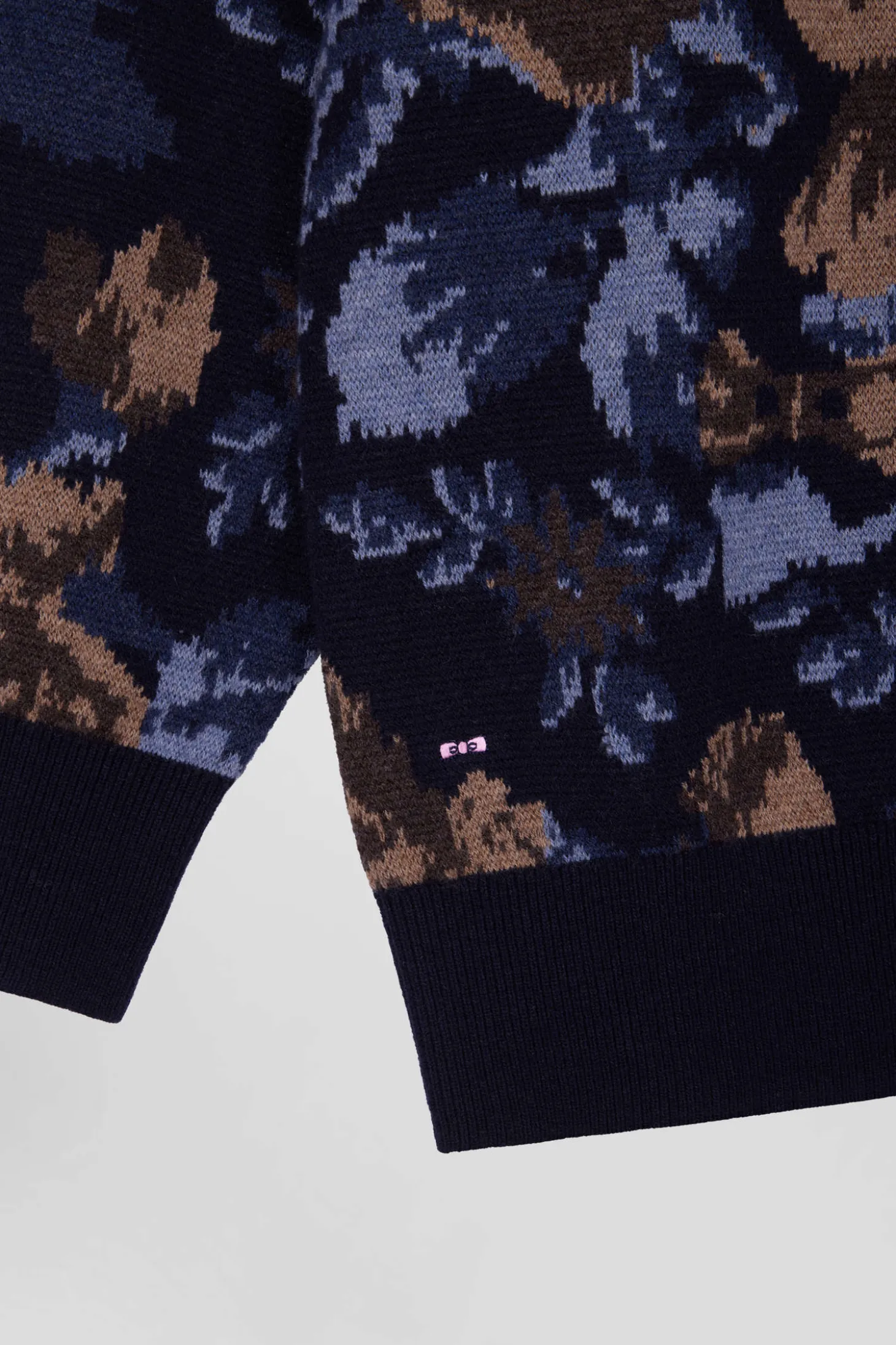 Oversize navy wool and cotton crew neck jumper with floral patterns