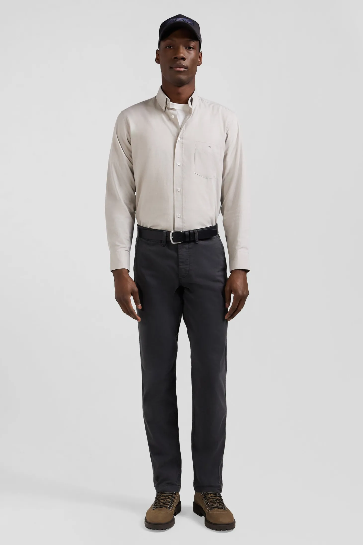 Regular anthracite grey chino trousers in stretch cotton gabardine