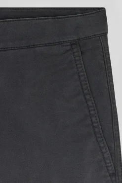 Regular anthracite grey chino trousers in stretch cotton gabardine