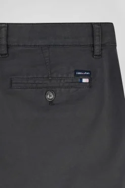 Regular anthracite grey chino trousers in stretch cotton gabardine