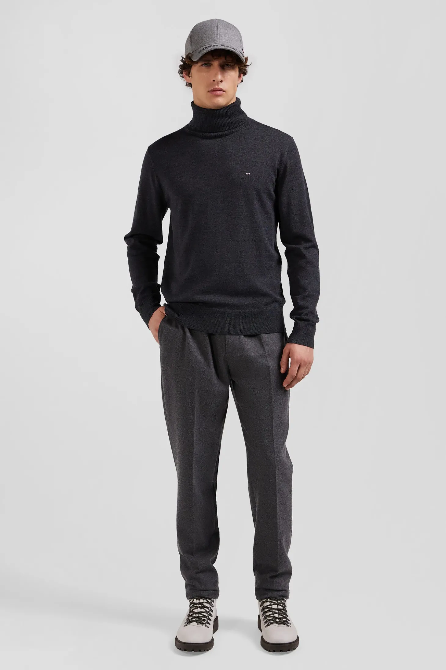 Regular anthracite grey merino wool turtleneck jumper
