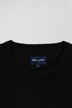 Regular black merino wool V-neck jumper