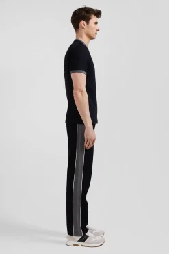 Regular black short-sleeved cotton T-shirt with back embroidery