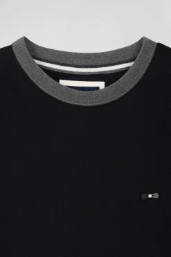 Regular black short-sleeved cotton T-shirt with back embroidery