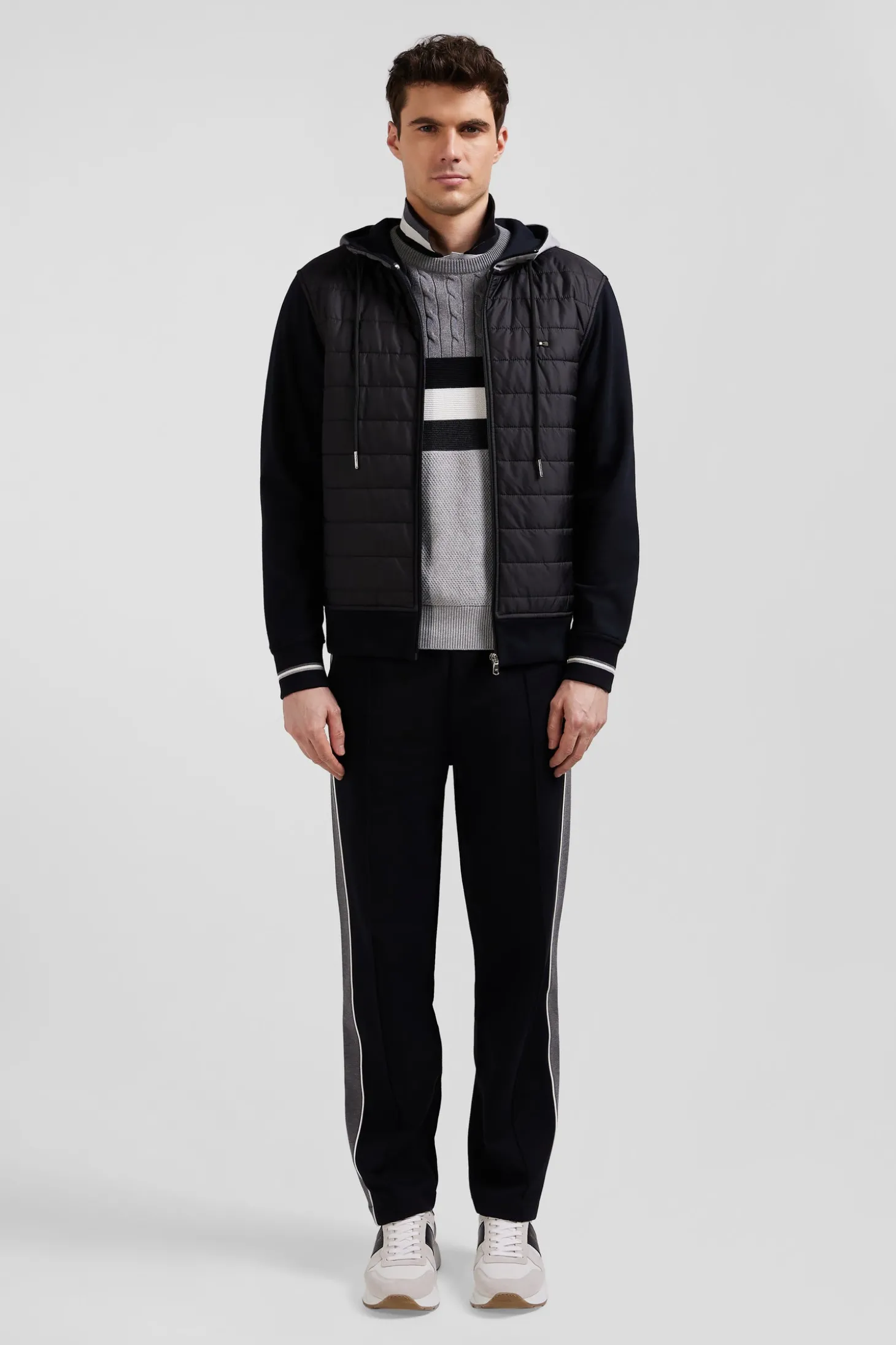 Regular black zipped bi-material sweatshirt with padded front