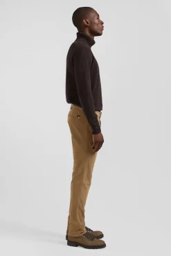 Regular brown chino trousers in stretch cotton gabardine