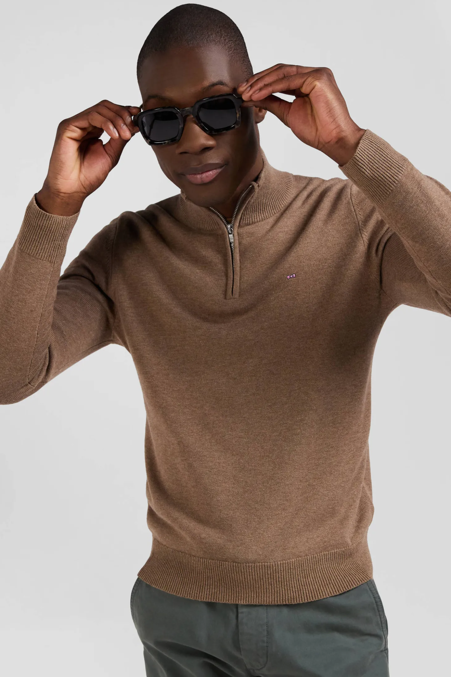 Regular brown semi-zipped wool and cotton jumper