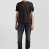 Regular brown short-sleeved cotton T-shirt with tie patchwork emblem