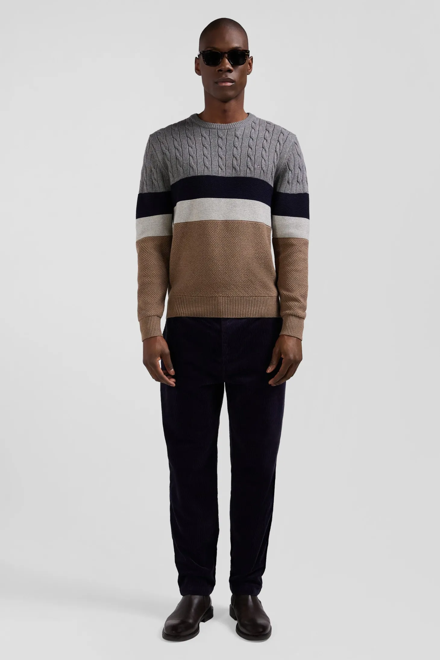 Regular brown wool and cotton crew neck jumper with knit patterns