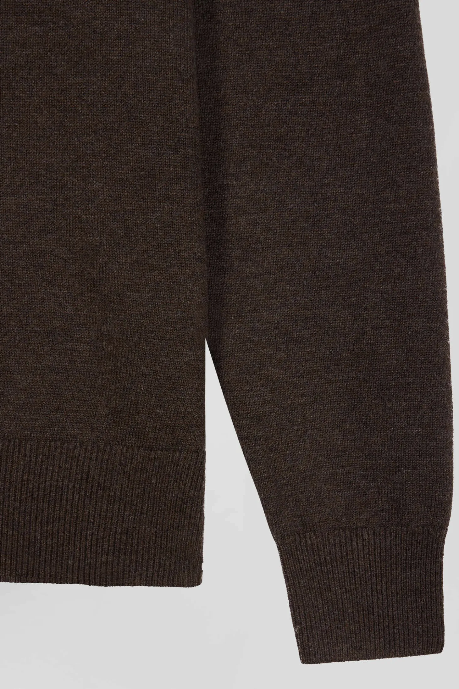 Regular brown wool and cotton V-neck jumper with striped details