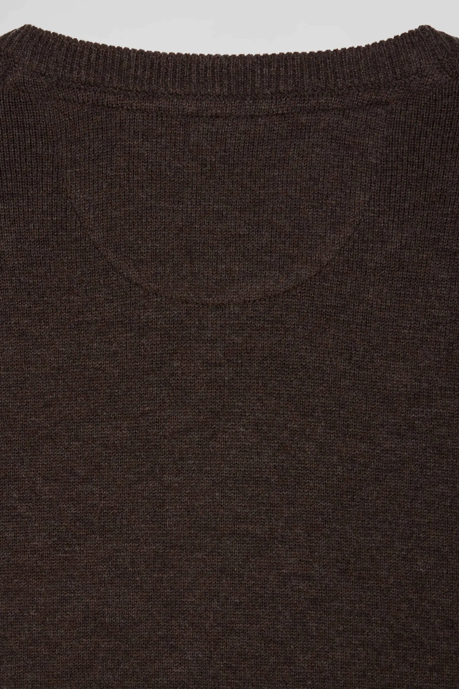 Regular brown wool and cotton V-neck jumper with striped details