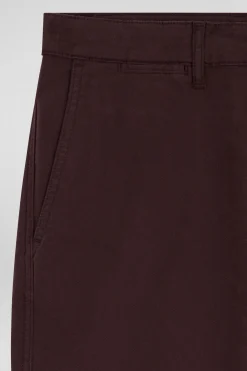Regular burgundy chino trousers in stretch cotton gabardine
