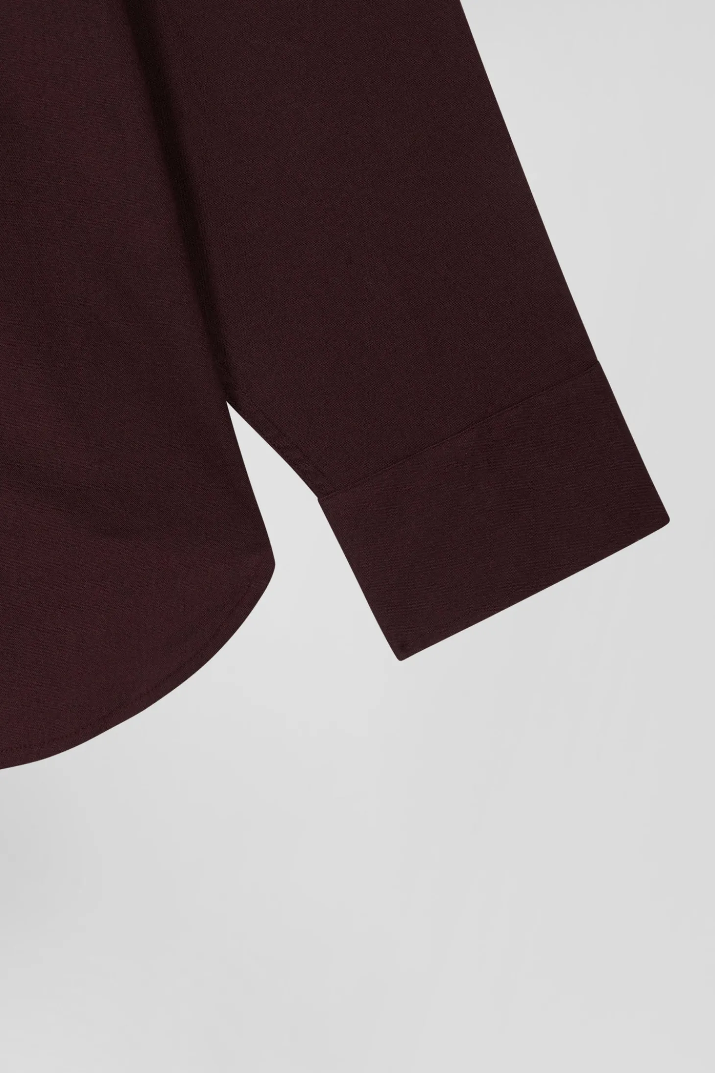 Regular burgundy oxford cotton shirt with striped bow tie detail