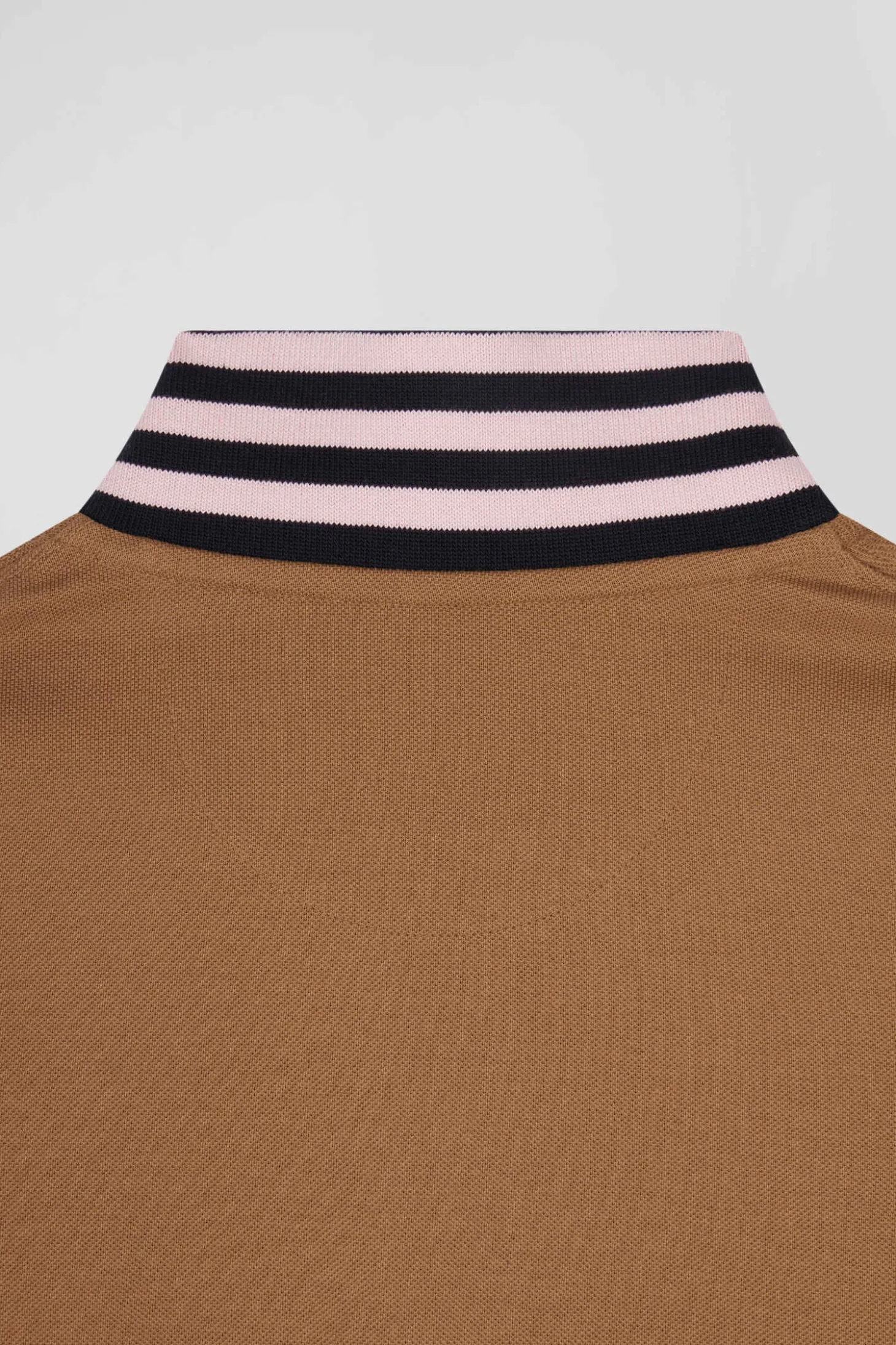 Regular camel long-sleeved cotton piqué polo shirt with striped collar