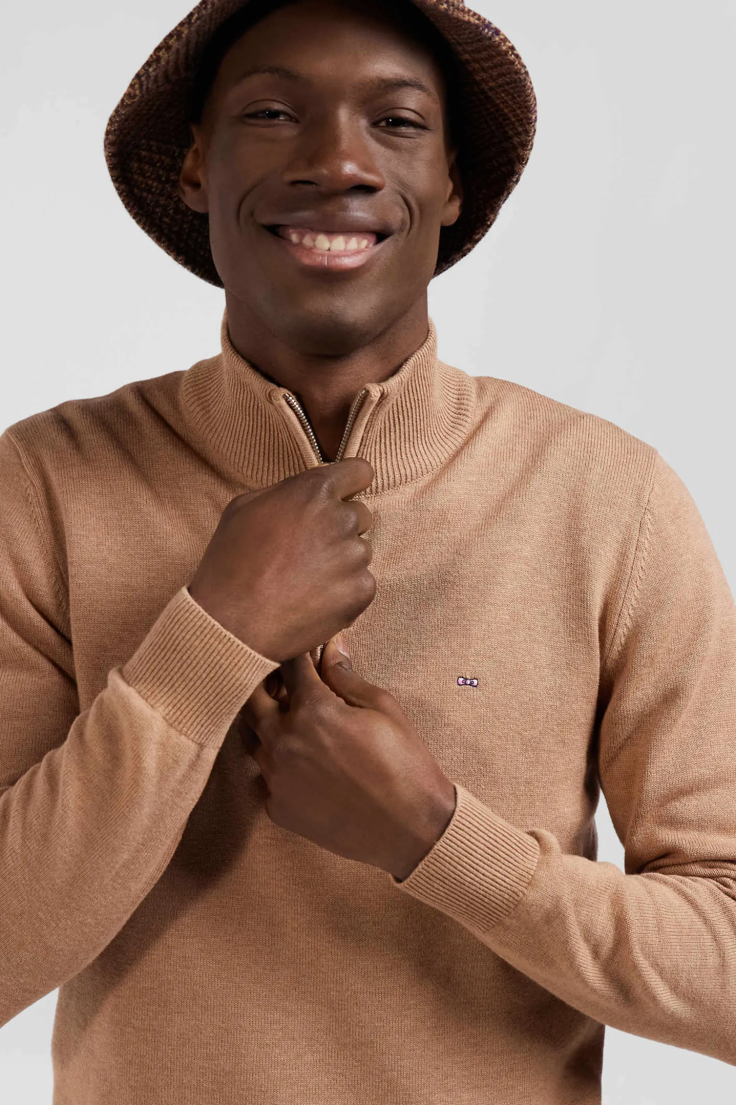 Regular camel semi-zipped wool and cotton jumper