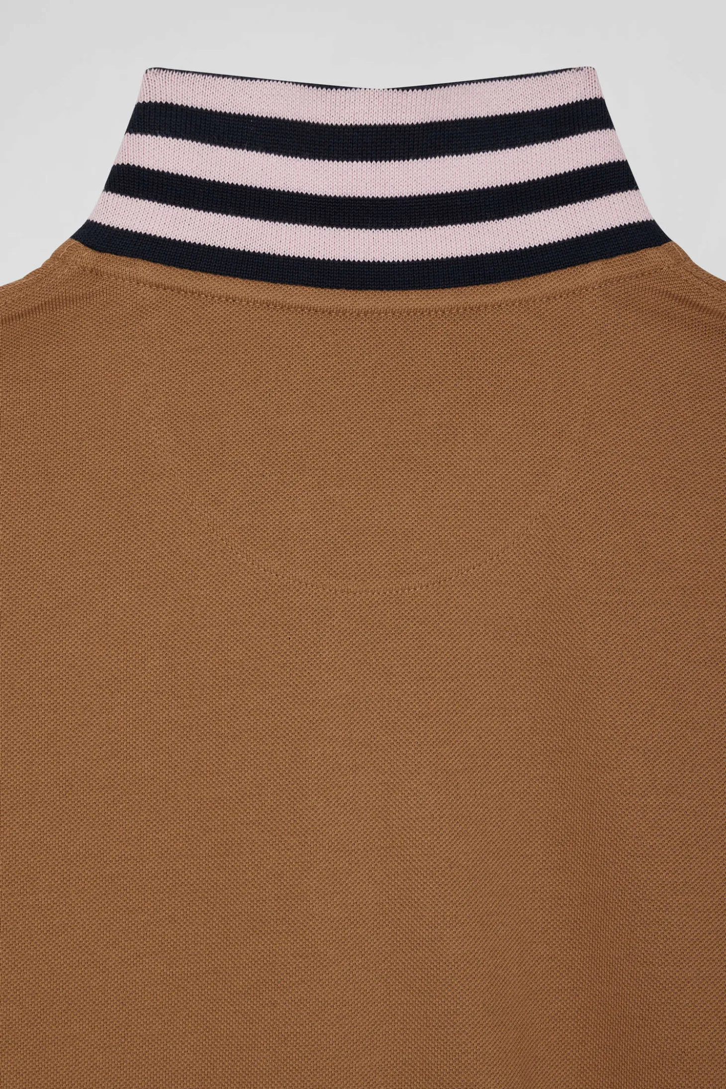 Regular camel short-sleeved cotton piqué polo shirt with contrasting details