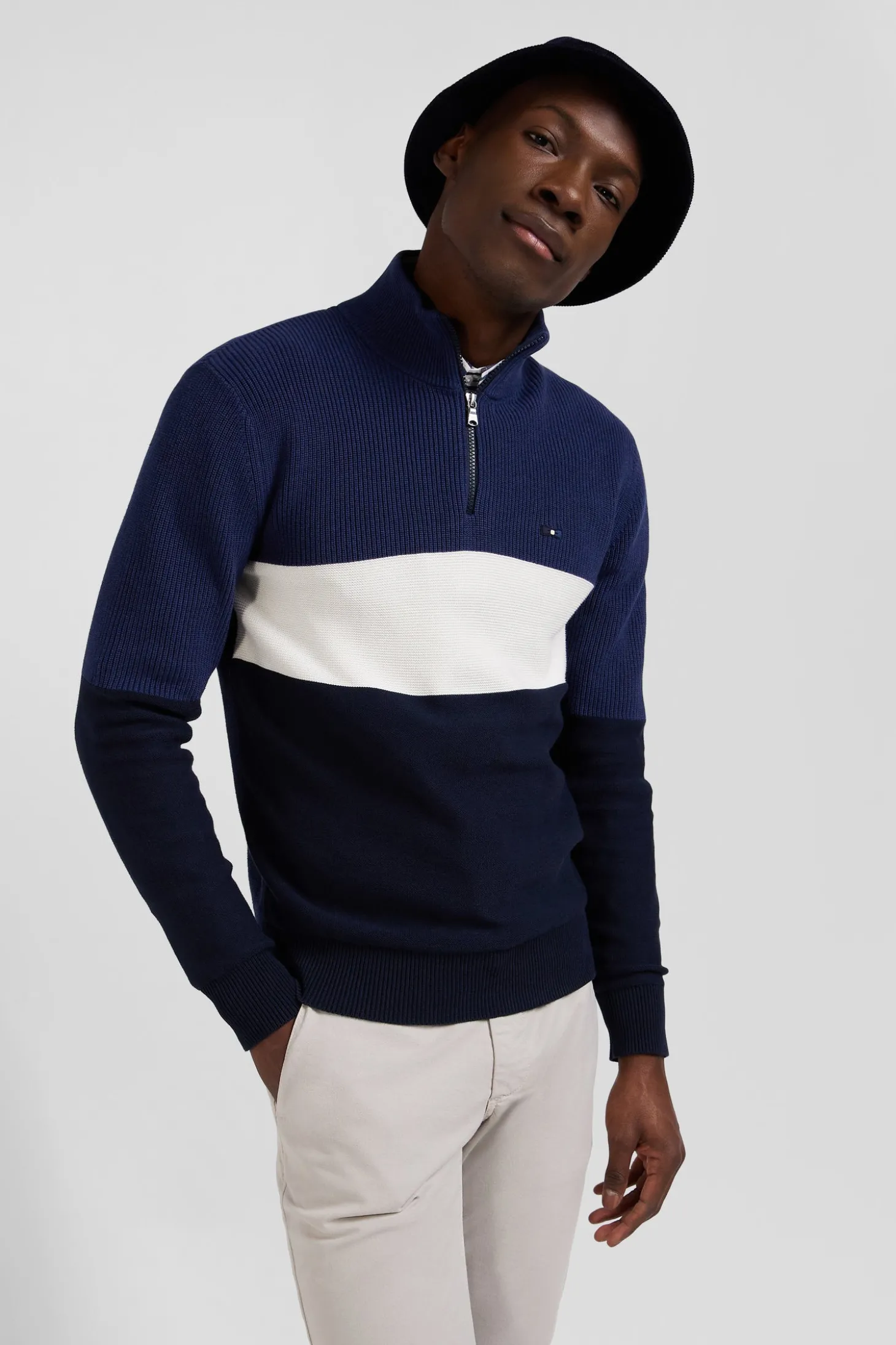 Regular dark blue semi-zipped cotton jumper with knit patterns