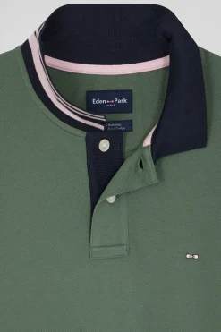 Regular green short-sleeved cotton piqué polo shirt with contrasting details