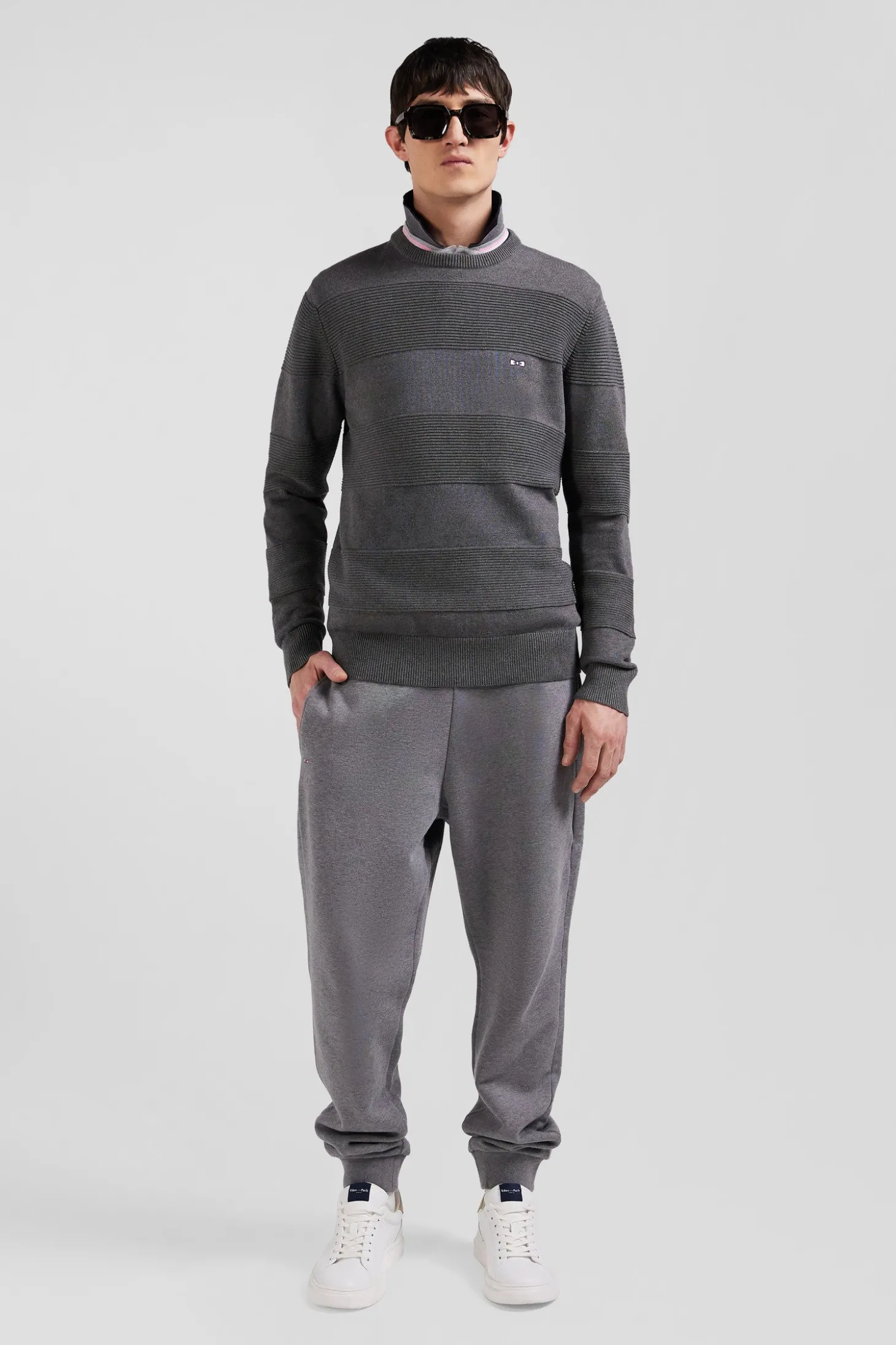 Regular grey cotton crew neck jumper with knit patterns