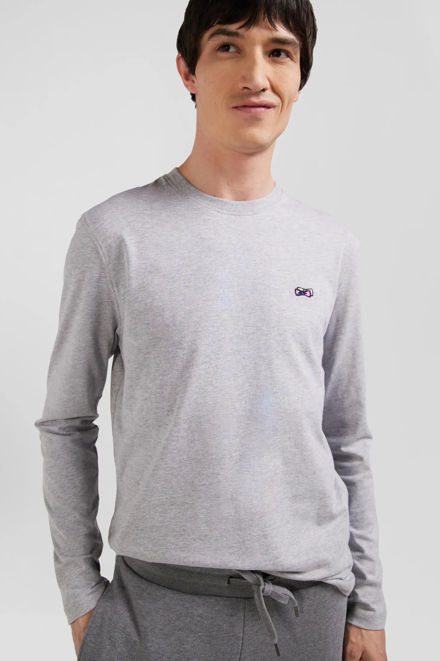Regular grey long-sleeved cotton T-shirt with striped bow tie embroidery
