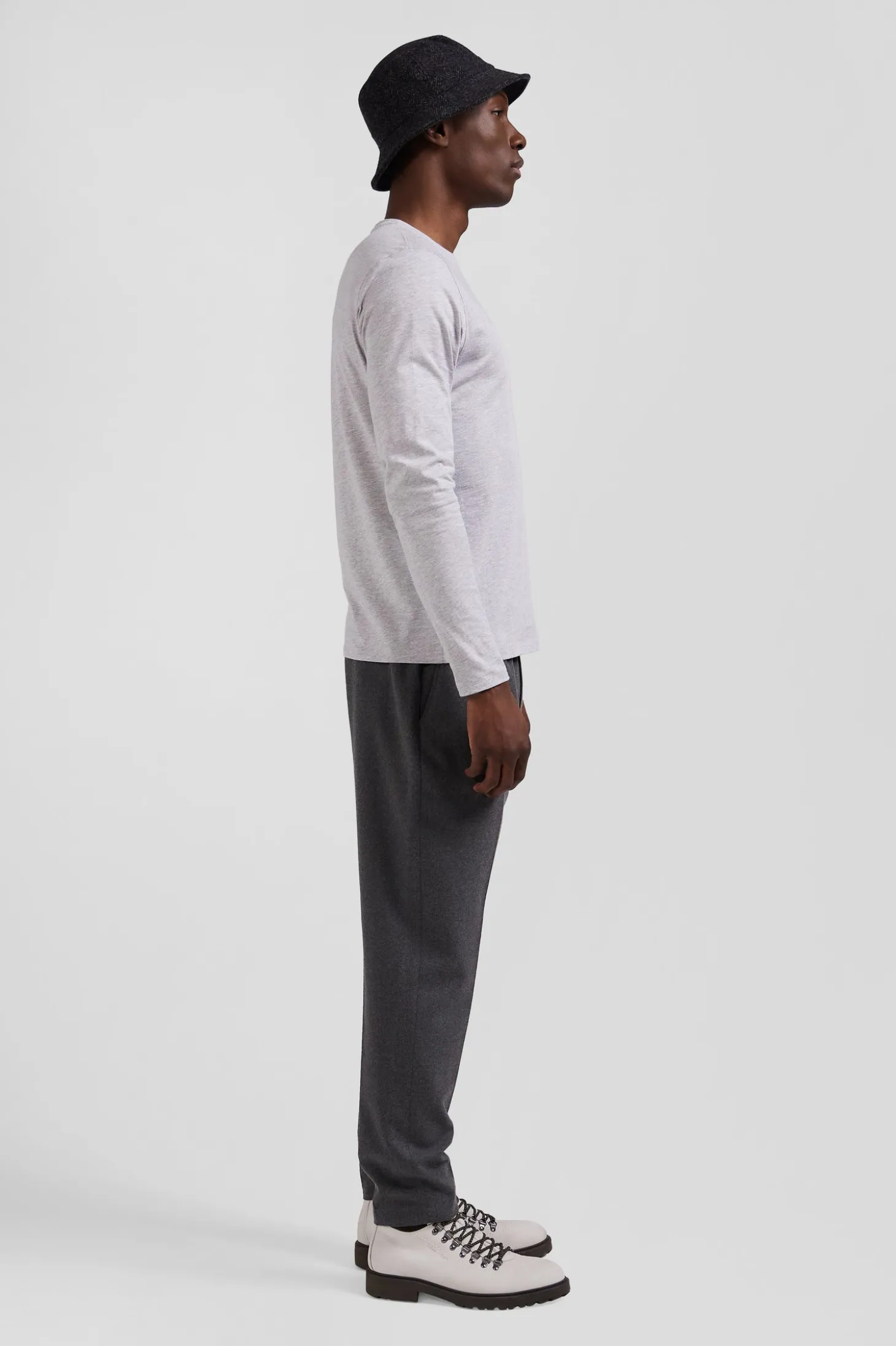 Regular grey long-sleeved cotton T-shirt