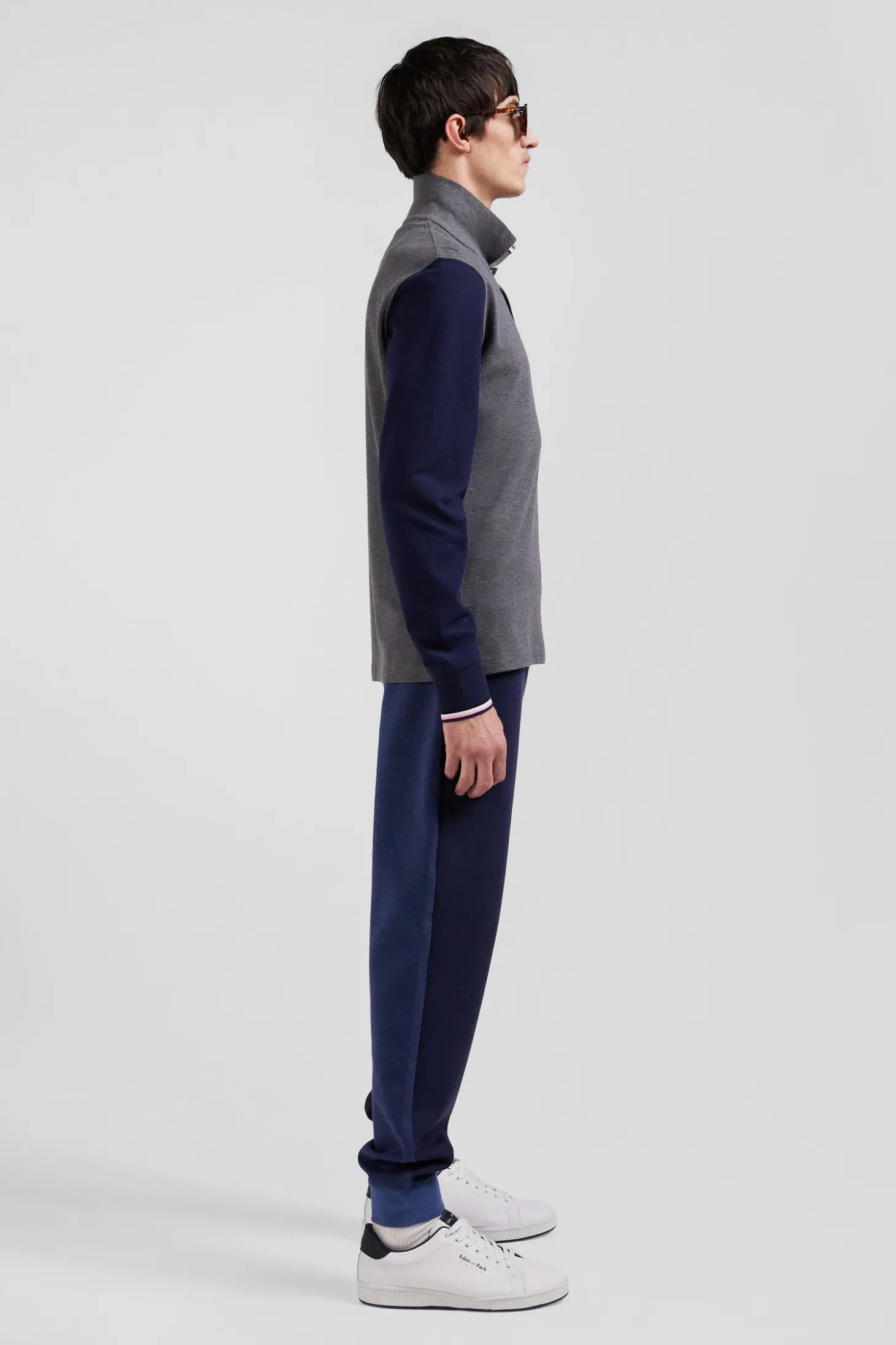 Regular grey long-sleeved cotton piqué polo shirt with jacquard collar and rubber badge