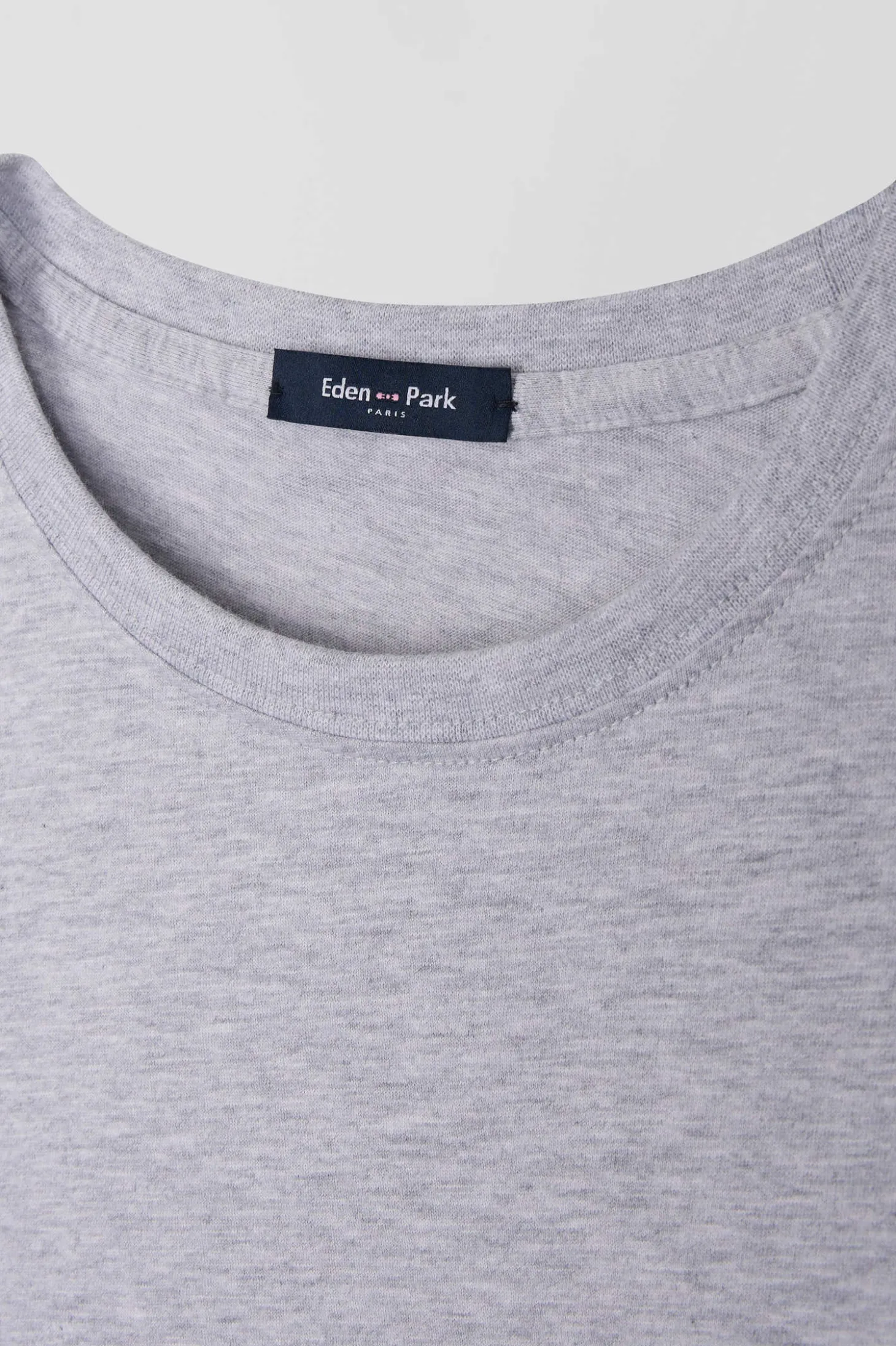 Regular grey long-sleeved cotton T-shirt