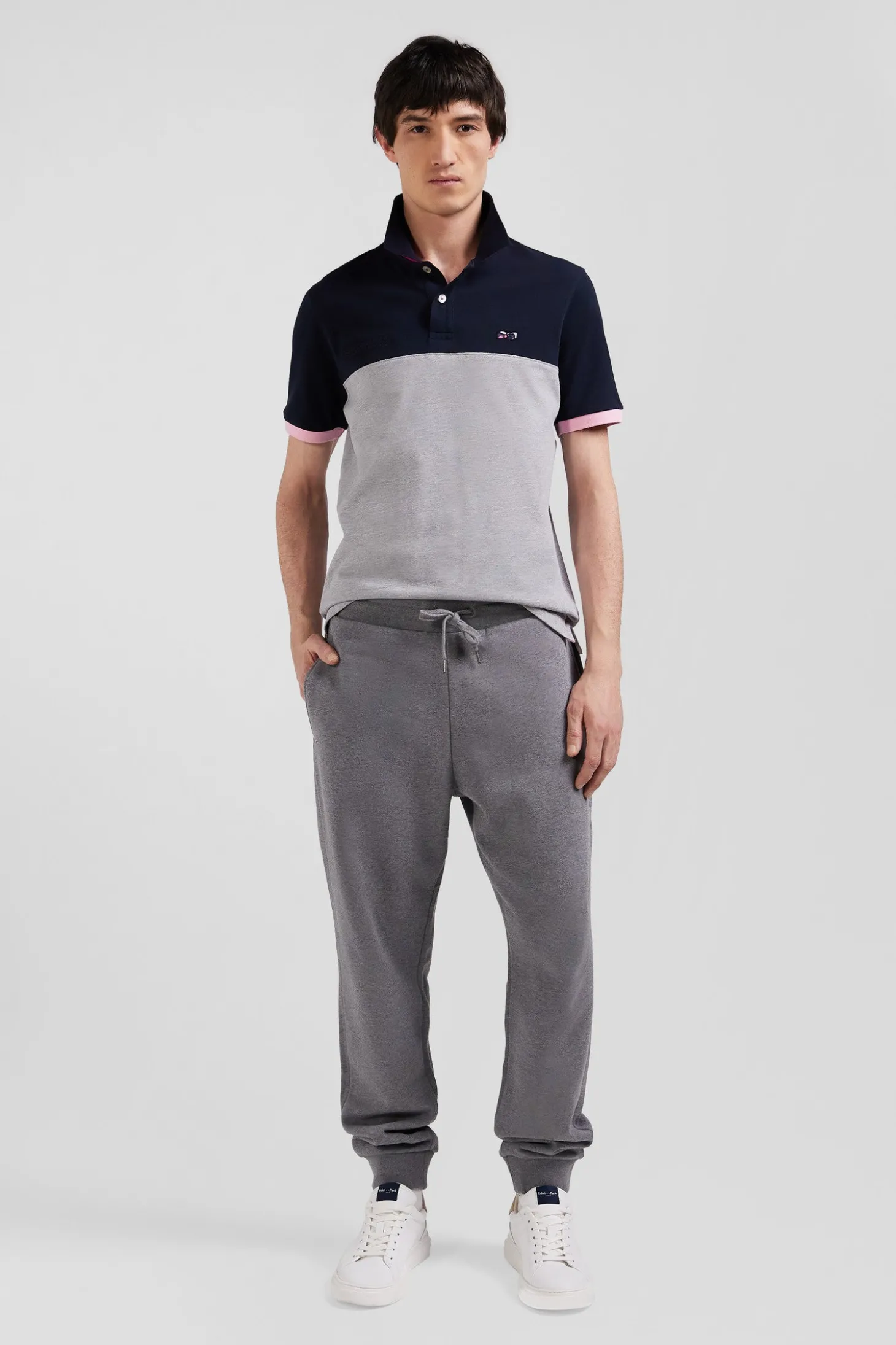 Regular grey short-sleeved cotton piqué polo shirt with bow tie embroidery and contrasting details