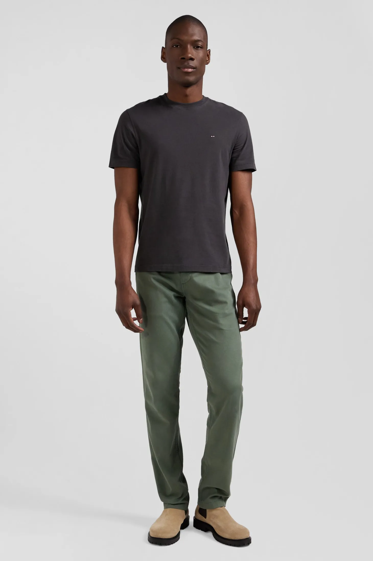 Regular khaki short-sleeved cotton T-shirt with back patch