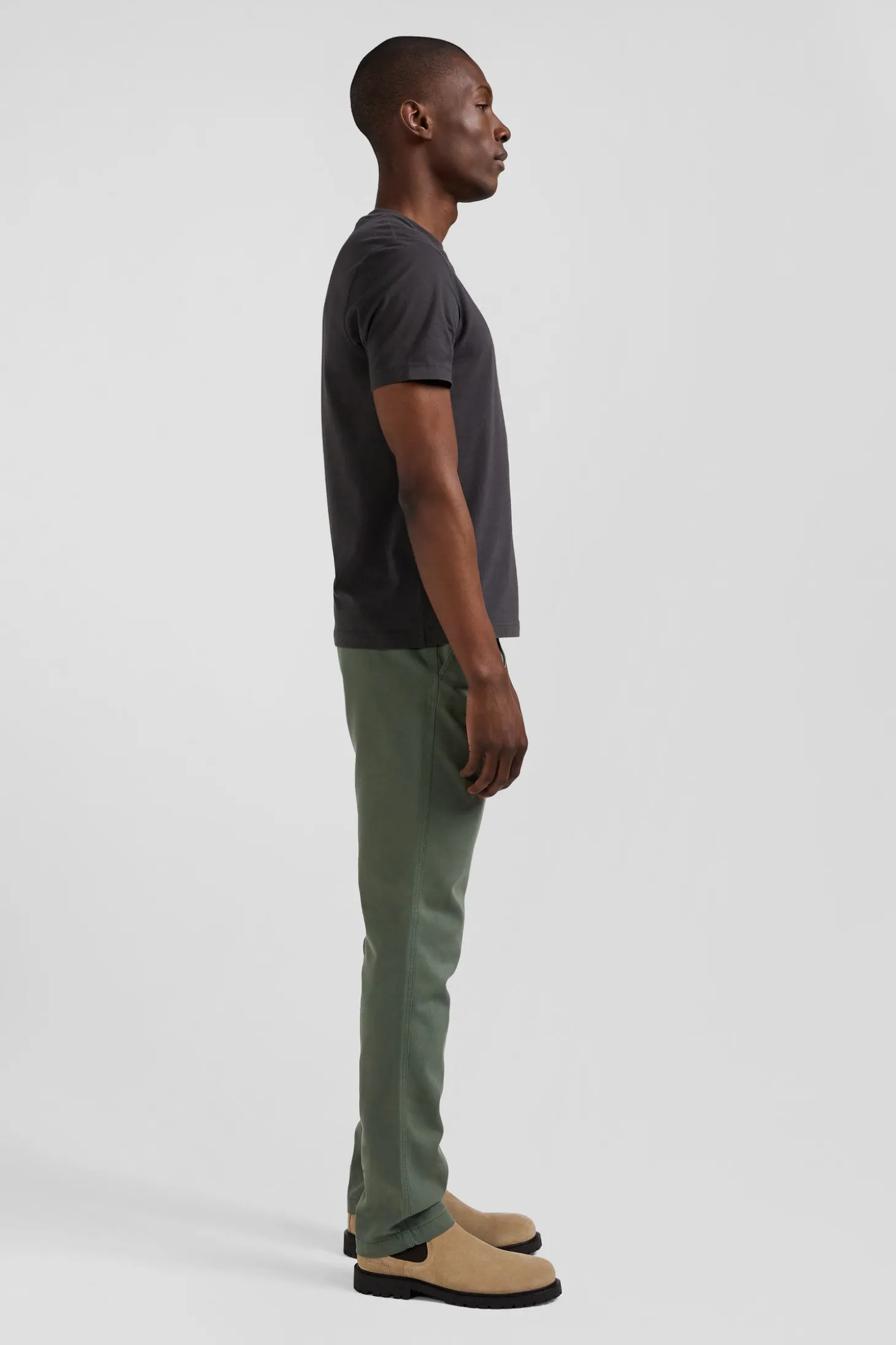 Regular khaki short-sleeved cotton T-shirt with back patch