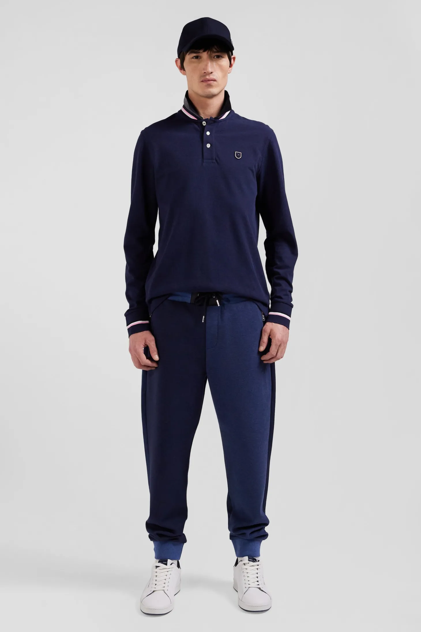Regular navy blue long-sleeved cotton piqué polo shirt with rubber badge