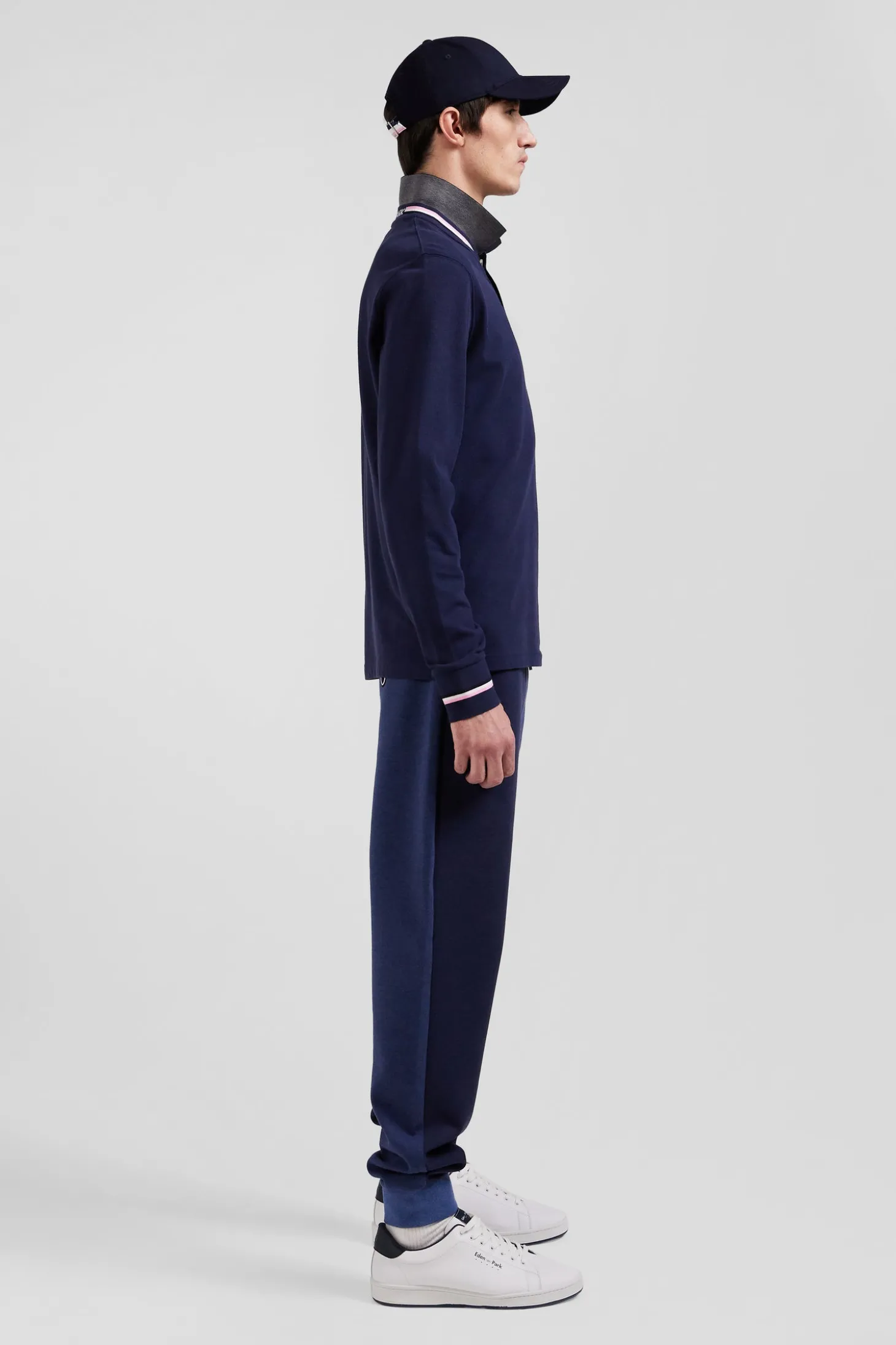Regular navy blue long-sleeved cotton piqué polo shirt with rubber badge