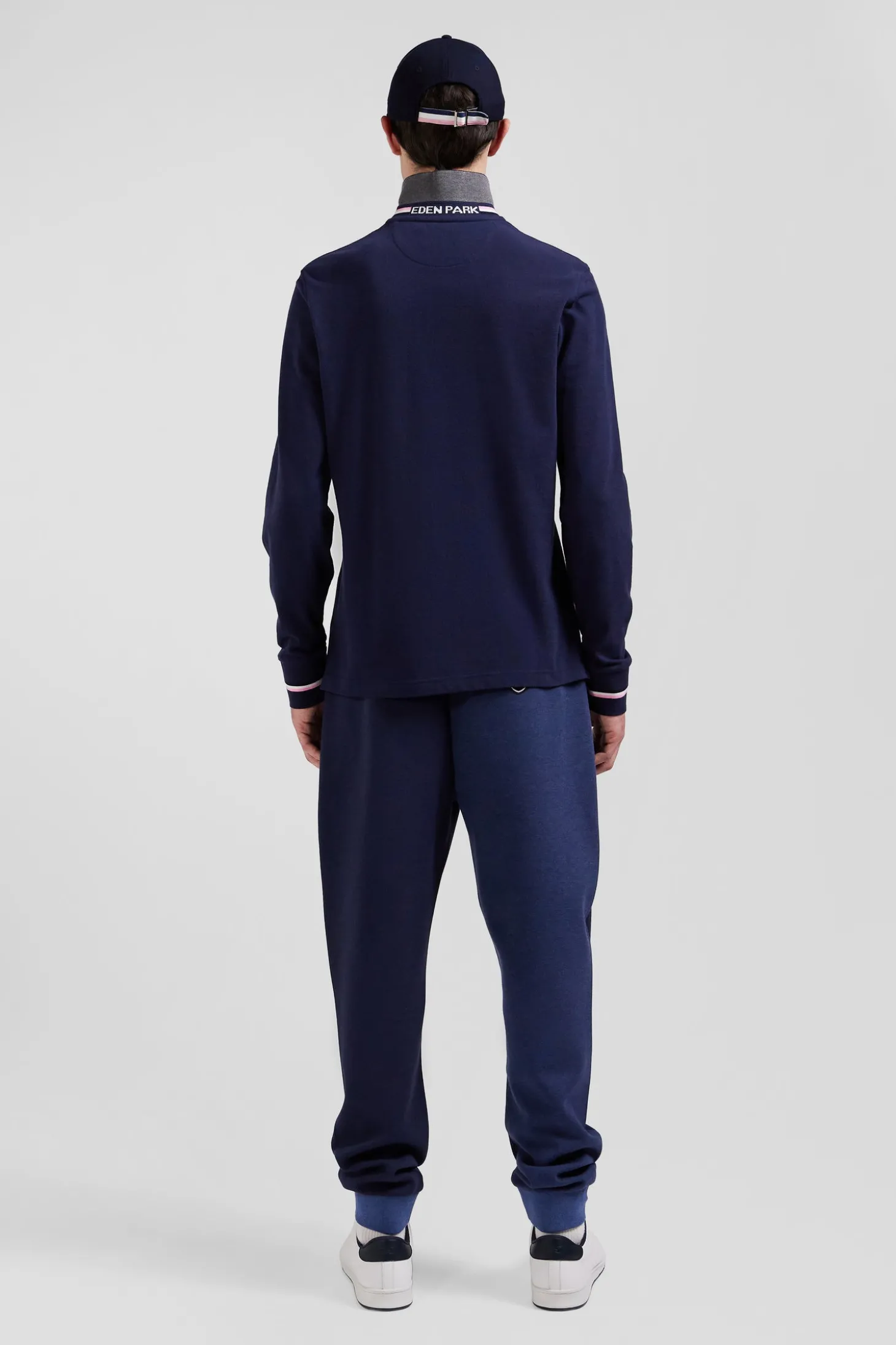 Regular navy blue long-sleeved cotton piqué polo shirt with rubber badge