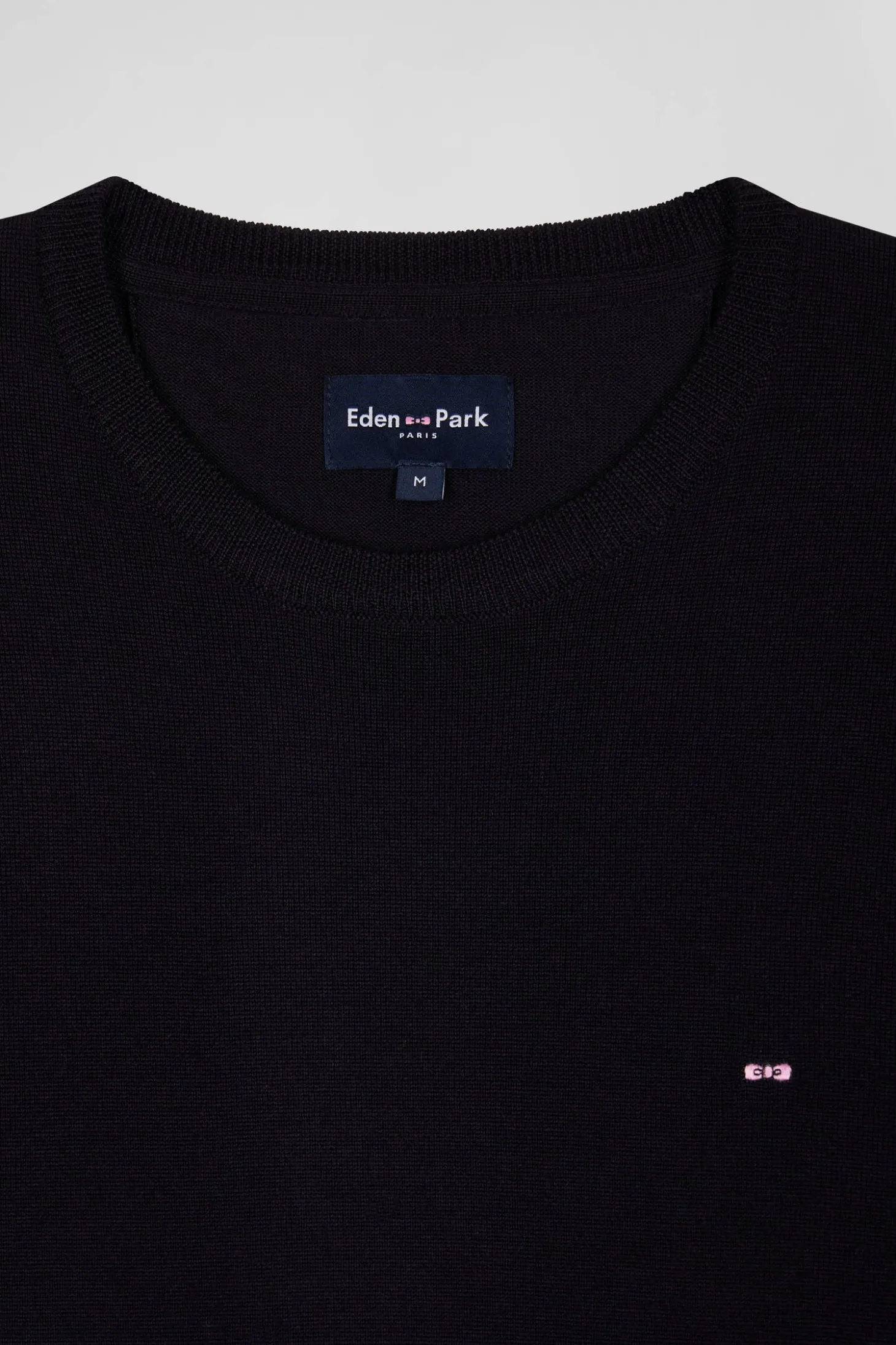 Regular navy blue merino wool V-neck jumper