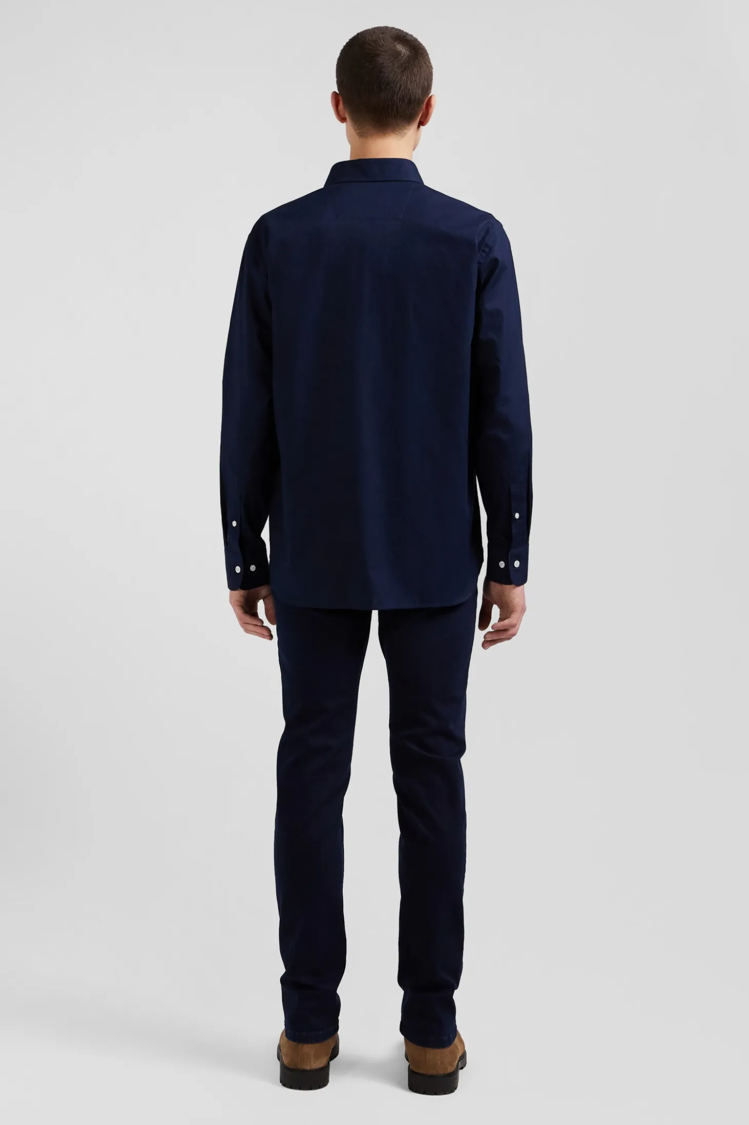 Regular navy blue oxford cotton shirt with striped bow tie detail