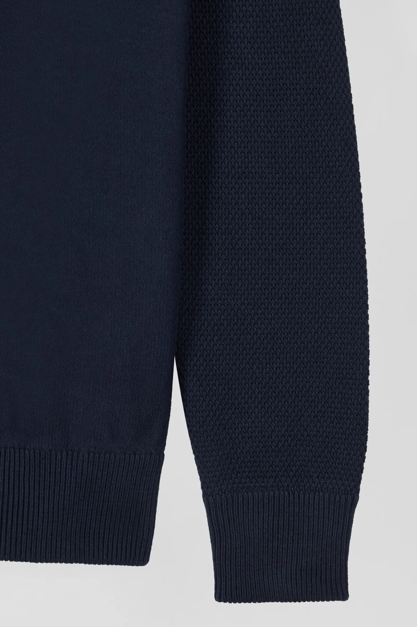 Regular navy blue semi-zipped cotton jumper