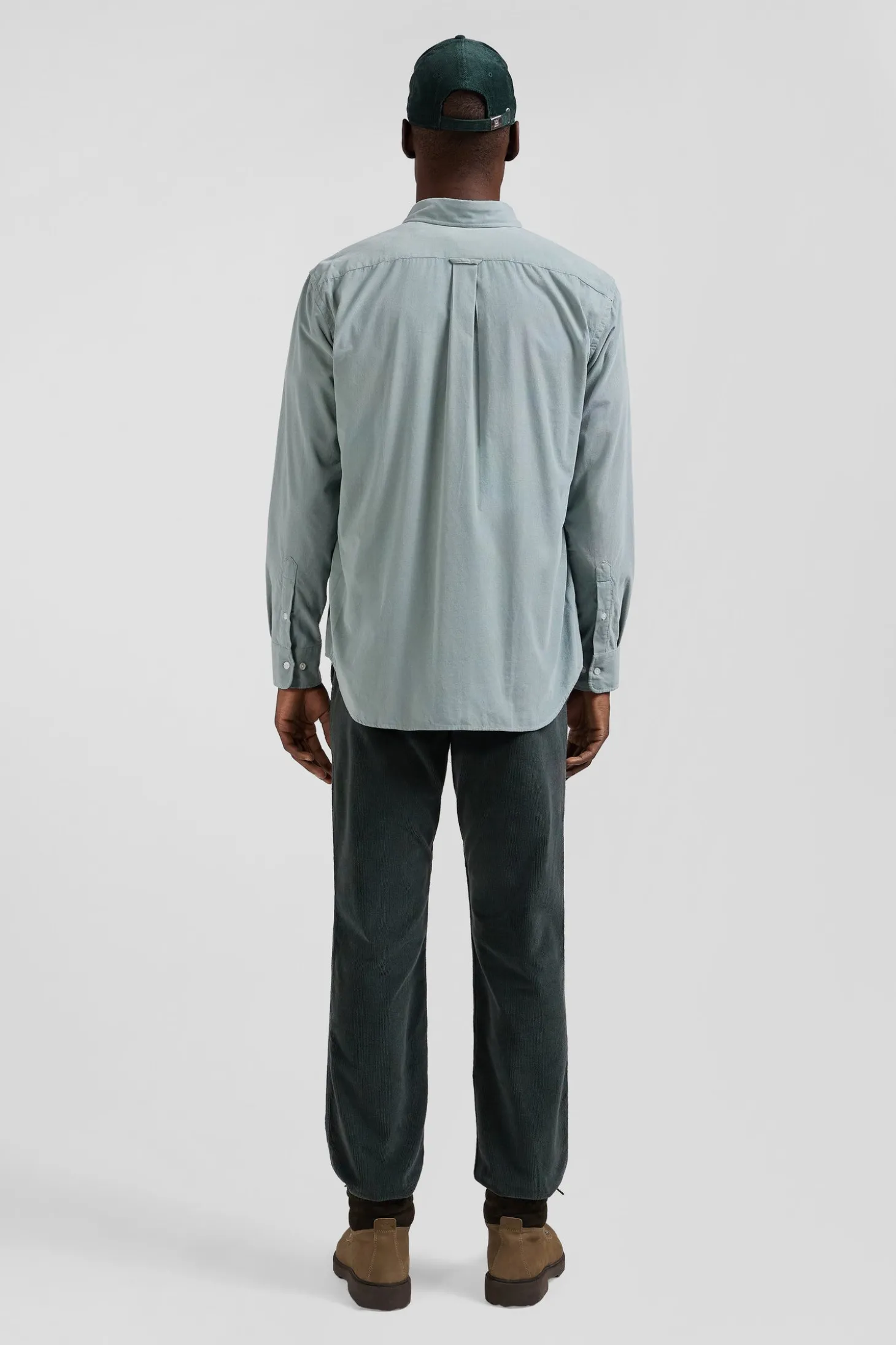 Regular plain aqua green cotton shirt with button-down collar and chest pocket