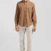 Regular plain camel cotton shirt with button-down collar and chest pocket
