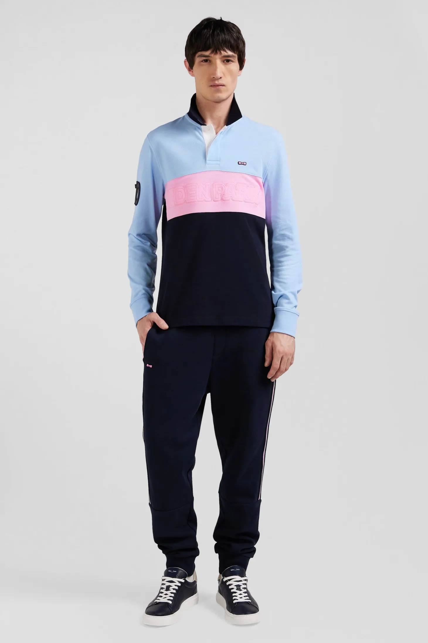 Regular sky blue long-sleeved cotton piqué polo shirt with padded embroidery